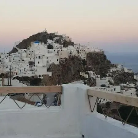 Milona's House In Chora Casa de Férias Serifos Town