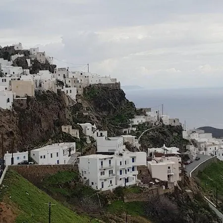 Milona's House In Chora Serifos Town